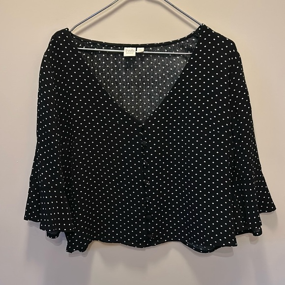Buttoned Printed V-Neck Blouse - Picture 3 of 4